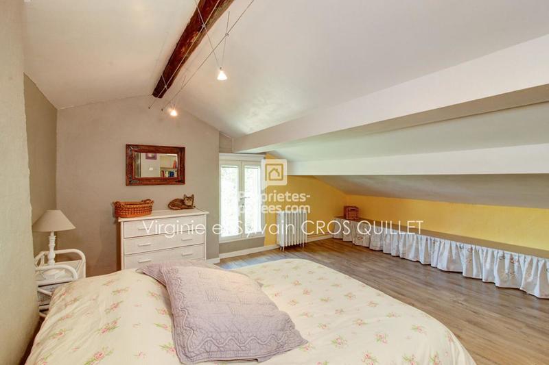 Maison - 200 m² - 10 pièces