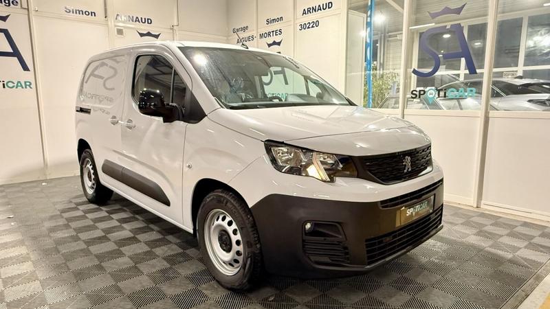 Peugeot Partner III Taille m 800kg 50kwh