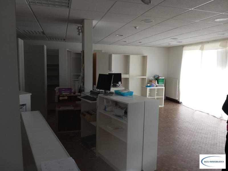 Local commercial - 300 m² - 7 pièces