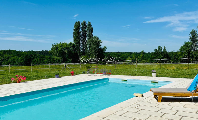 Maison - 200 m² - 8 pièces