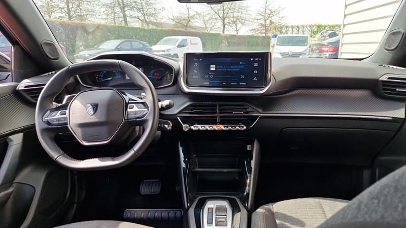 Peugeot 2008 Hybrid 136 E-Dcs6 Style