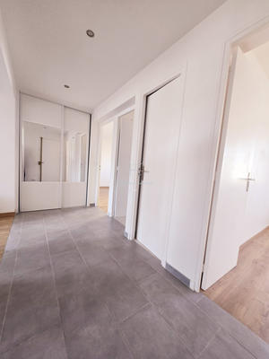 Appartement - 80 m² - 4 pièces