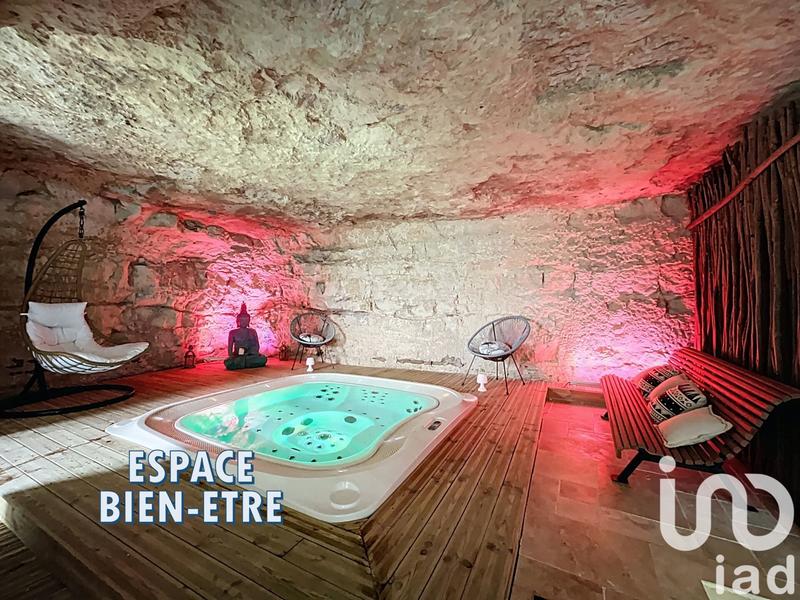 Maison - 362 m² - 13 pièces