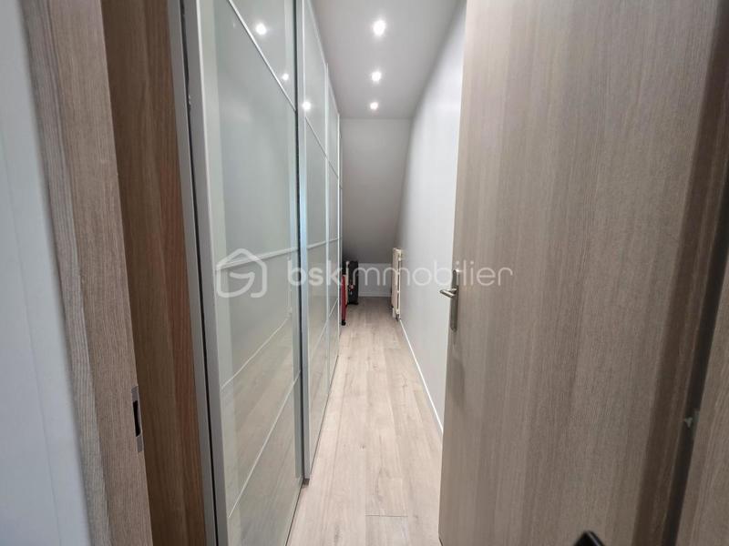 Maison - 193 m² - 8 pièces