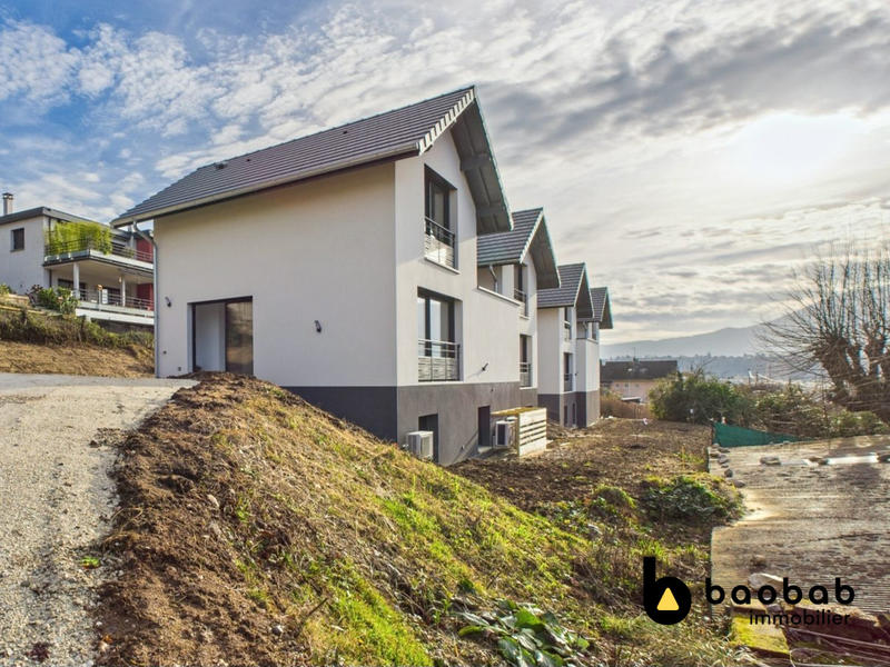 Maison - 106 m² - 4 pièces