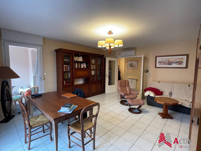 Appartement - 77 m² - 3 pièces