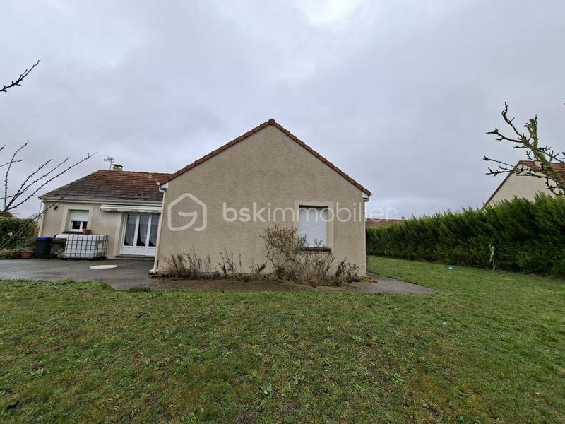 Maison traditionnelle - 100 m² - 5 pièces