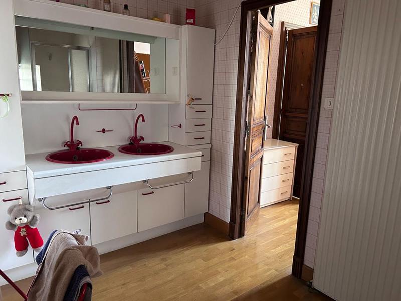 Maison - 318 m² - 8 pièces