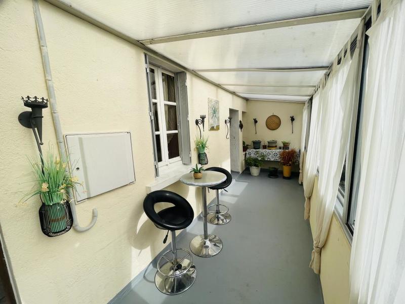 Maison - 197 m² - 12 pièces