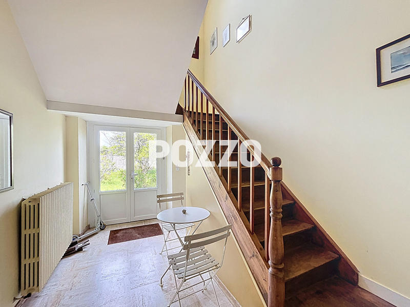 Maison - 201 m² - 10 pièces