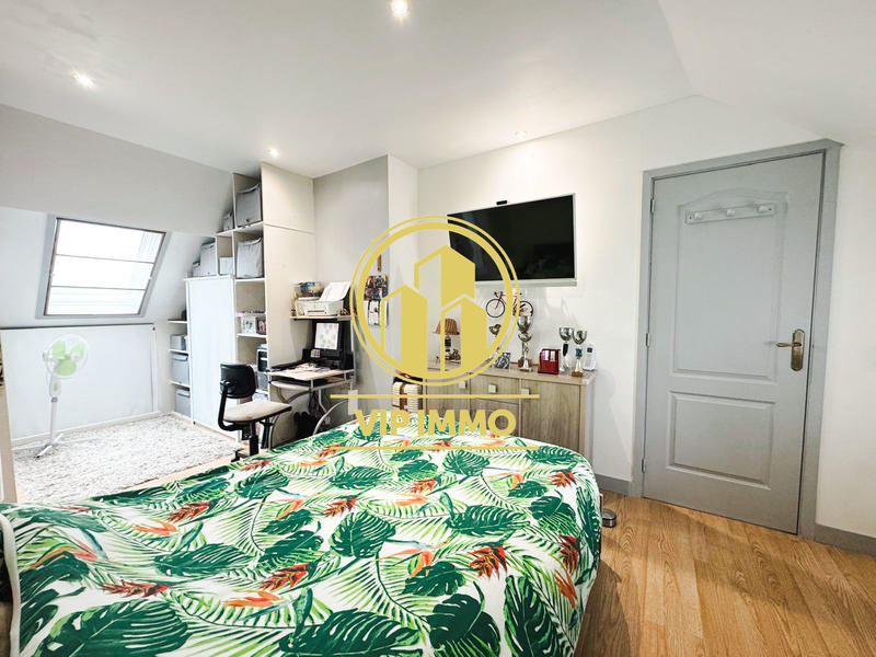 Maison - 131 m² - 7 pièces