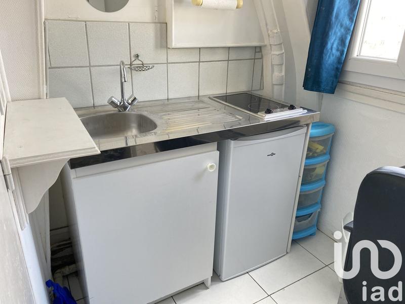 Studio - 9 m² - 1 pièce