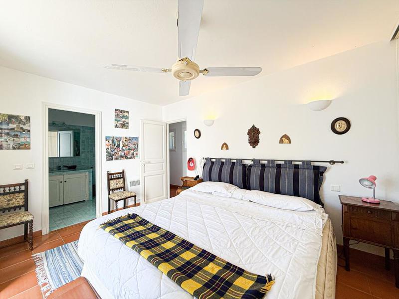 Maison chambre d'hôtes - 545 m² - 18 pièces