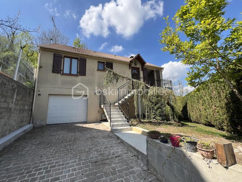 Maison - 115 m² - 6 pièces