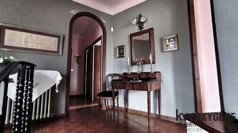 Maison de maîtres - 180 m² - 8 pièces