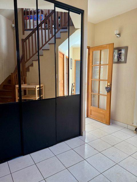 Maison - 316 m² - 13 pièces