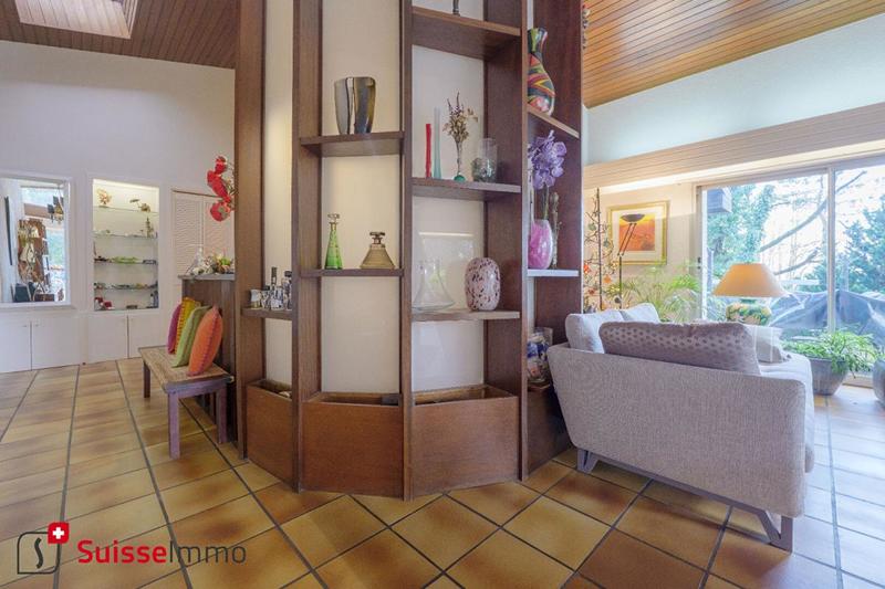 Villa - 230 m² - 9 pièces