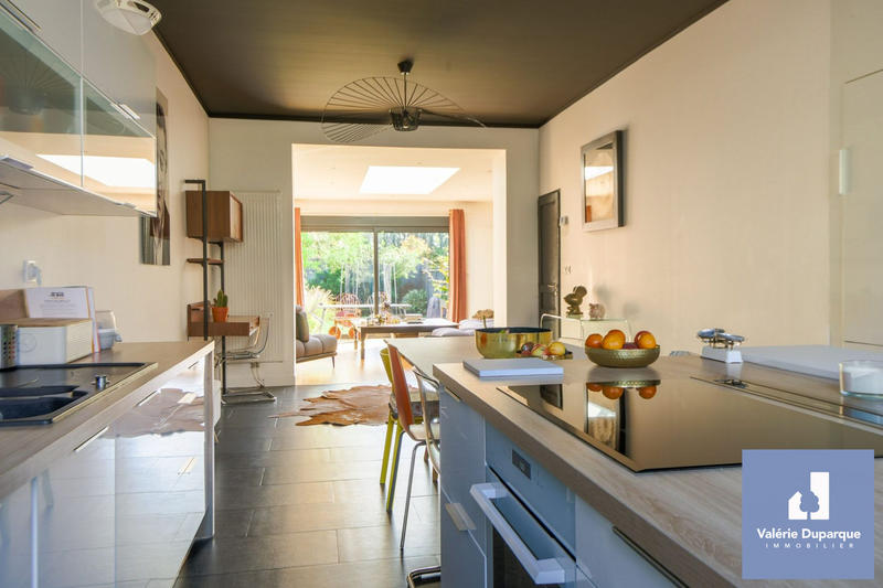 Maison - 180 m² - 6 pièces