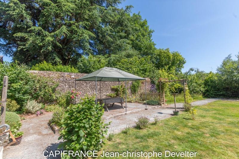 Maison en pierre - 122 m² - 6 pièces