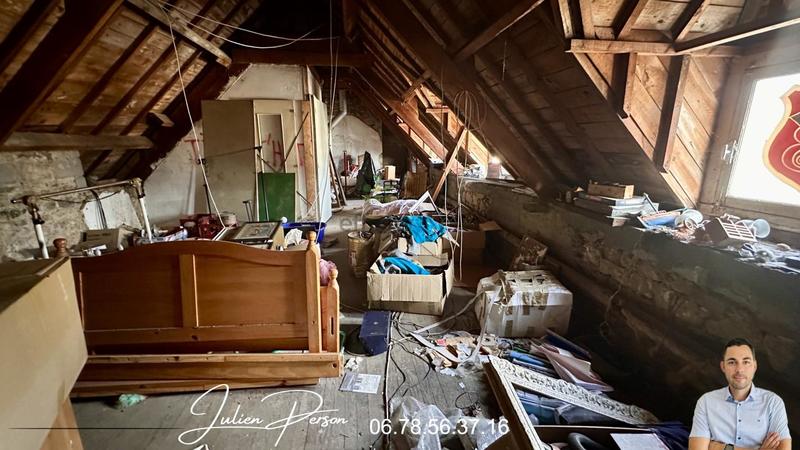 Maison - 205 m² - 5 pièces