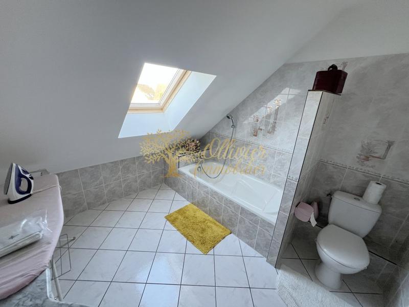 Pavillon - 154 m² - 8 pièces