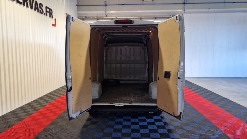 Peugeot Boxer Tole 335 L2h2 Bluehdi 140 Ss Premium