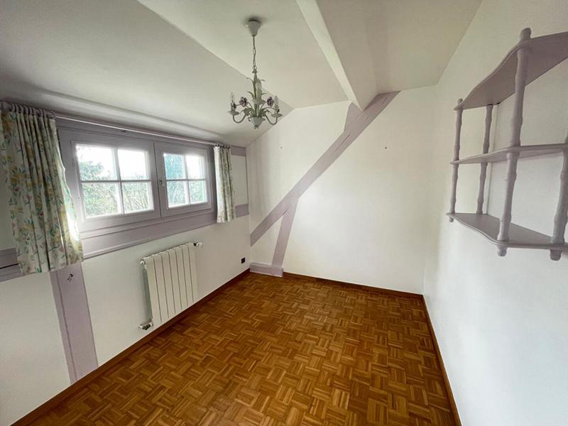 Maison - 140 m² - 8 pièces