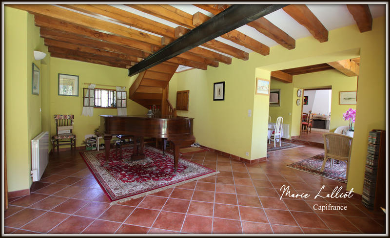 Maison - 178 m² - 9 pièces