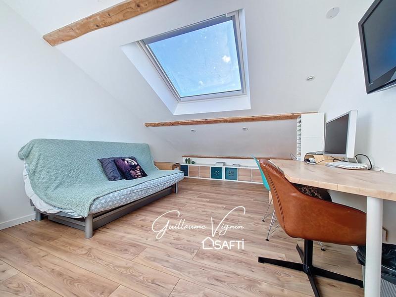 Maison - 185 m² - 6 pièces