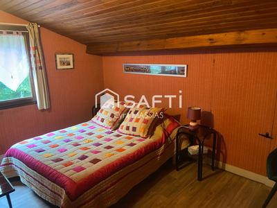 Maison - 170 m² - 8 pièces