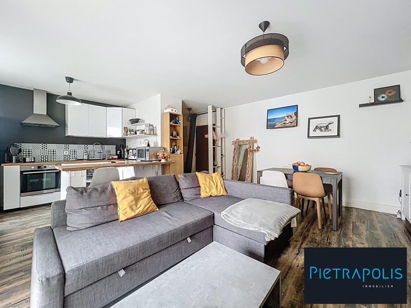 Appartement - 67 m² - 3 pièces