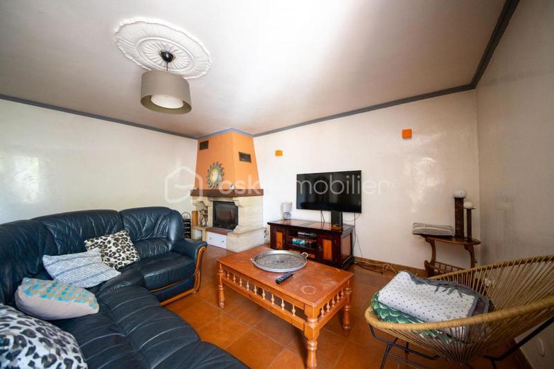 Villa - 153 m² - 9 pièces