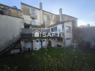 Maison - 232 m² - 8 pièces