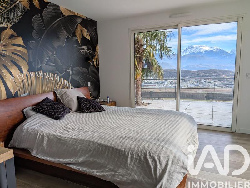 Maison - 199 m² - 6 pièces