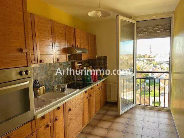 Appartement - 85 m² - 4 pièces