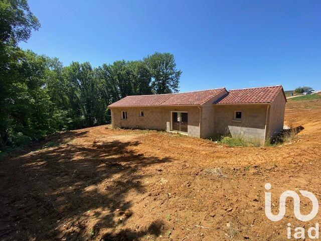 Maison - 96 m² - 1 pièce