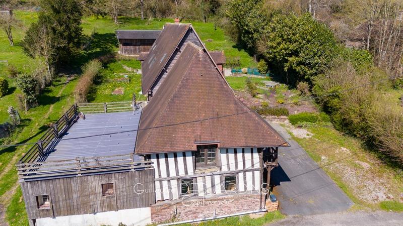 Maison traditionnelle - 187 m² - 6 pièces