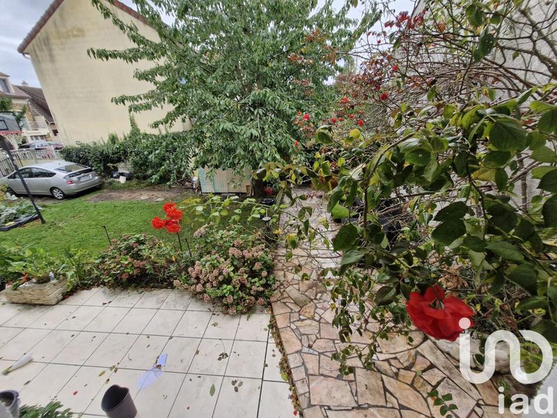 Maison - 184 m² - 9 pièces