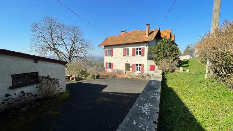 Maison - 251 m² - 13 pièces