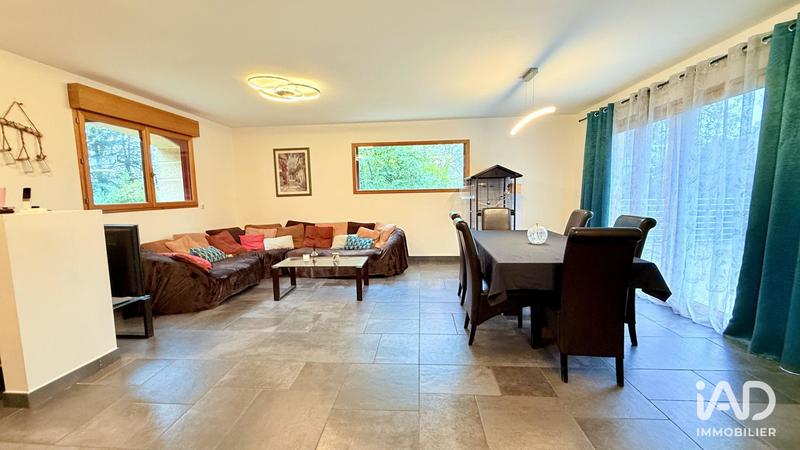 Maison - 142 m² - 7 pièces