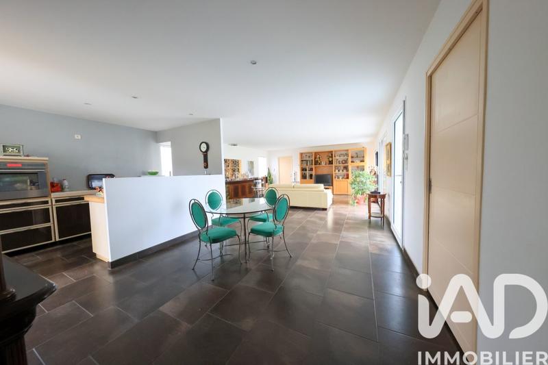 Maison - 121 m² - 5 pièces