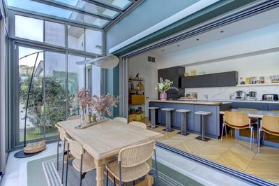 Maison - 235 m² - 6 pièces