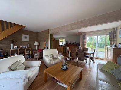 Maison - 142 m² - 5 pièces