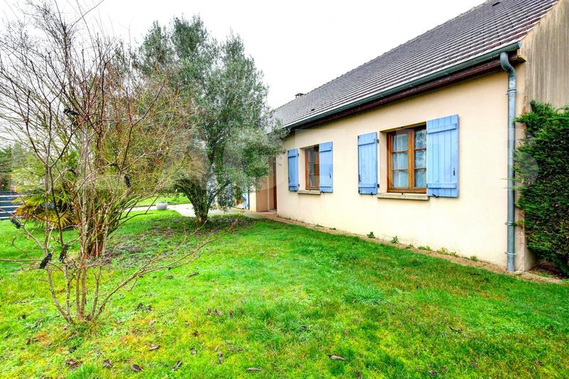 Maison traditionnelle - 115 m² - 6 pièces