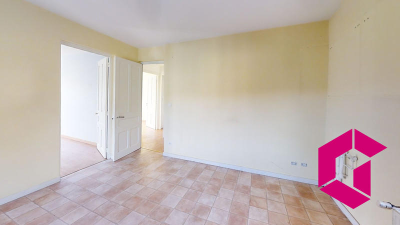 Maison - 200 m² - 7 pièces
