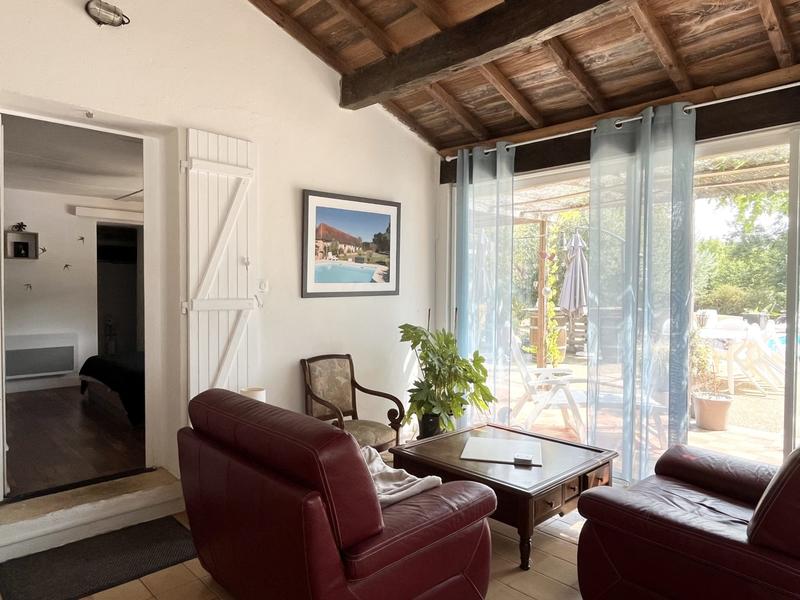 Maison traditionnelle - 264 m² - 10 pièces