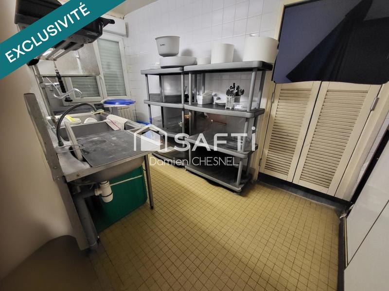 Local commercial - 150 m² - 5 pièces