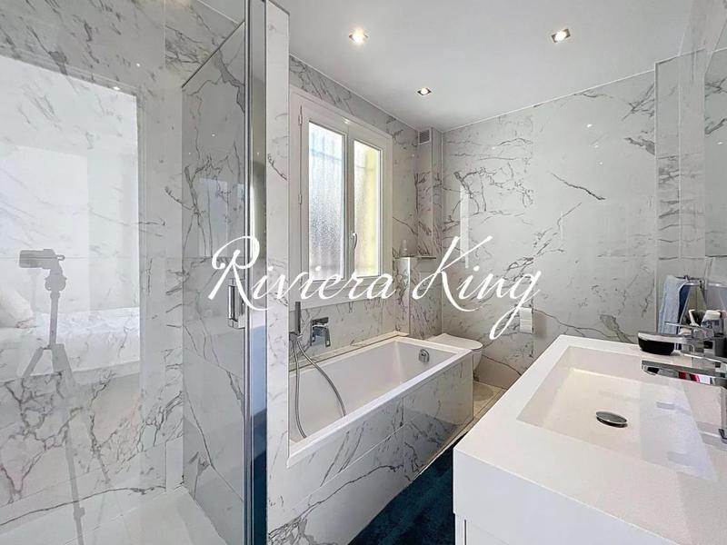 Appartement bourgeois - 134 m² - 4 pièces