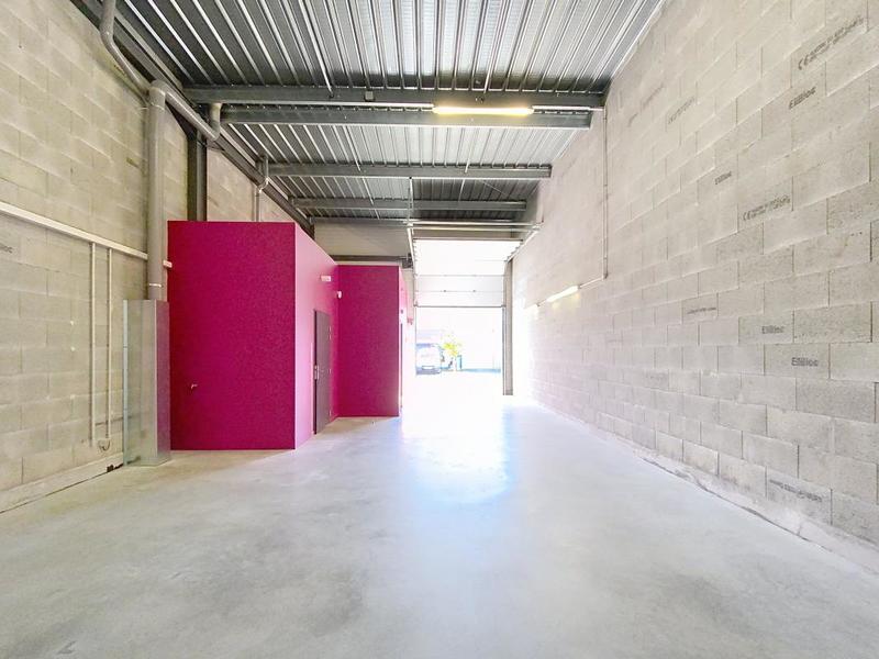 Entrepôt - 80 m²