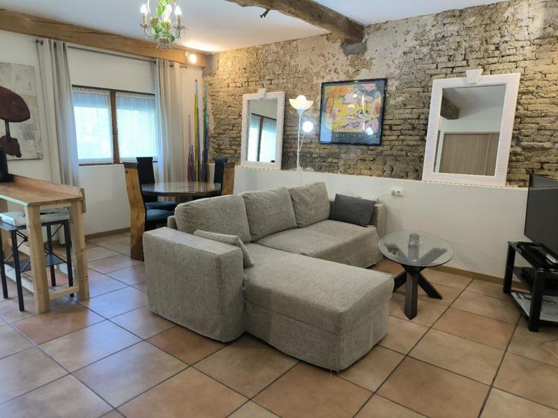 Propriété - 374 m² - 11 pièces
